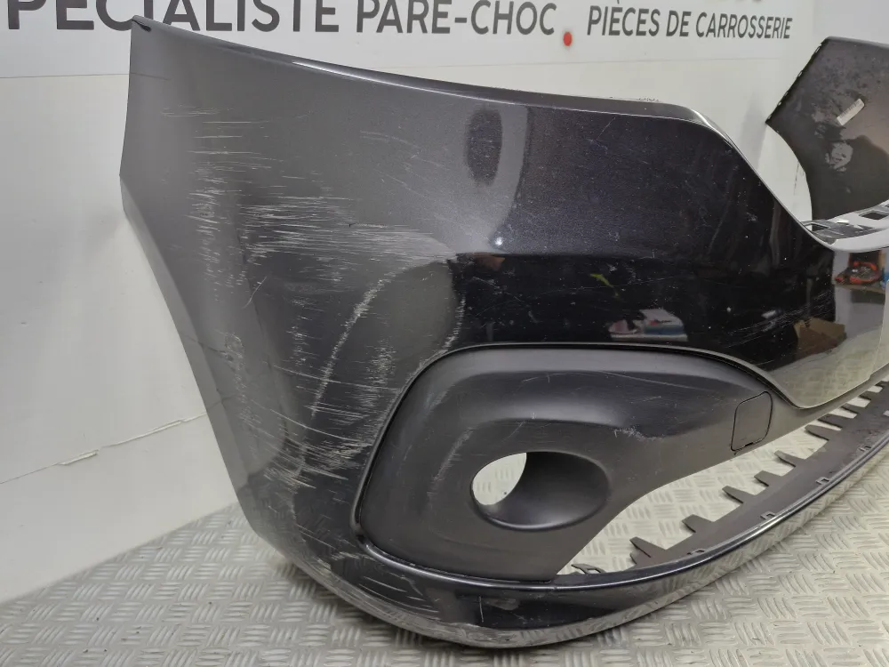 Přední nárazník Renault Trafic 3 (Od 06/2014) - Originální použitý díl