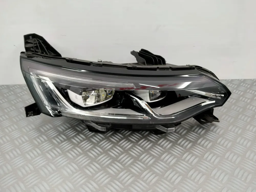 Pravé přední světlo Renault Talisman Pure Vision nové originální (od 09/2015)