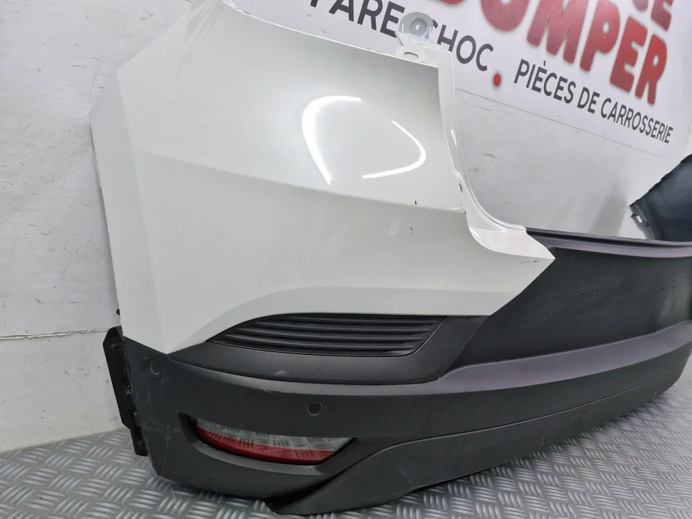 Zadní nárazník Renault Captur 2 kompletní použitý