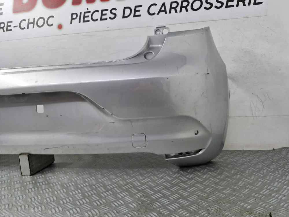 Zadní nárazník Renault Clio 5 Fáze 1 (od 04/2019) – Originální použitý díl s radary