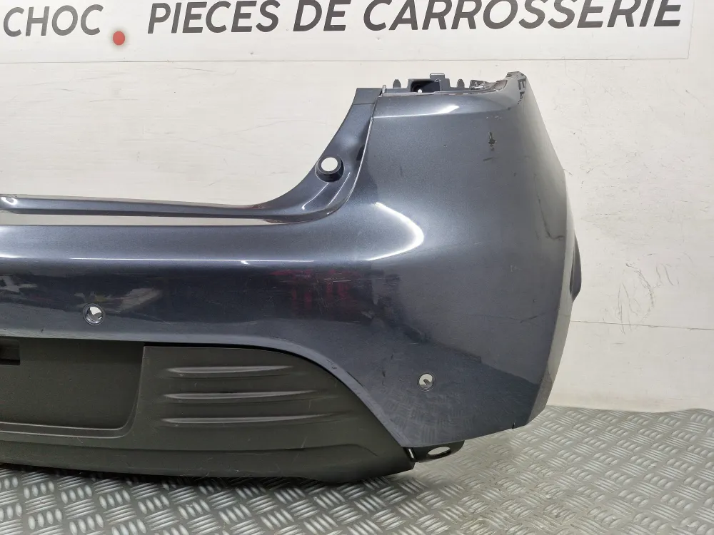 Zadní nárazník Renault Clio 4 Fáze 2 (08/2016 - 03/2020) - Originální použitý s místem pro radar