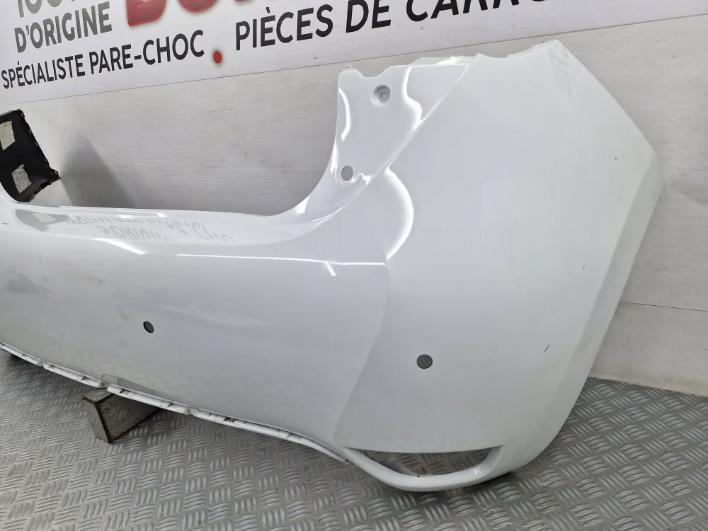 Zadní nárazník Renault Zoe bílý (10/2012+) s radarem – Originální použitý díl