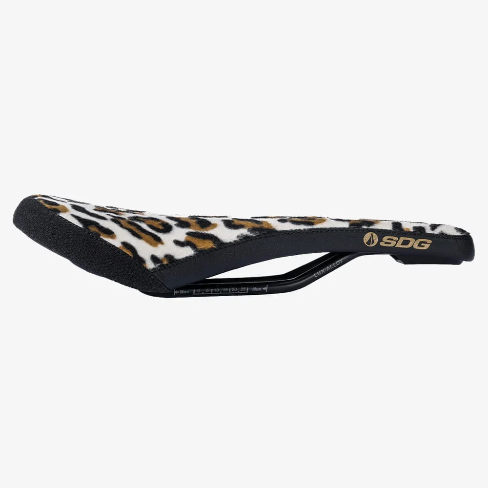 SDG Bell-AIR V3 Animal Throwback Rails Lux Alloy Leopard Saddle
