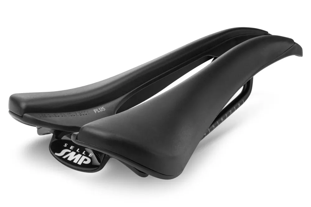 Sedlo SMP EVO PLUS 140 mm široké Černé kolejnice z nerezové oceli