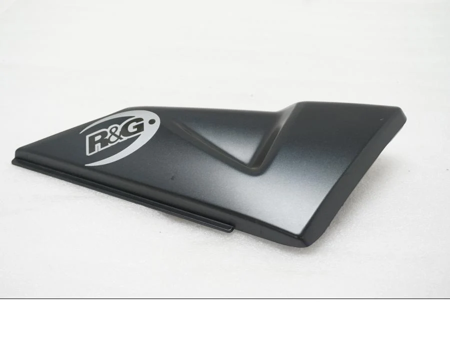 Boční panel Suzuki