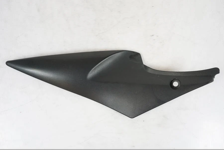 Boční panel Suzuki