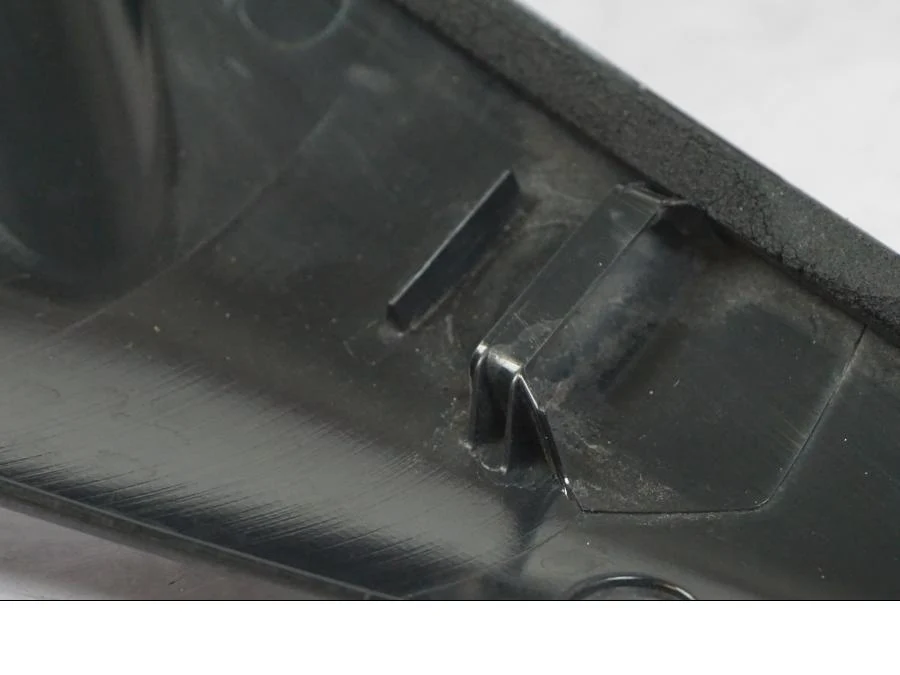 Boční panel Suzuki