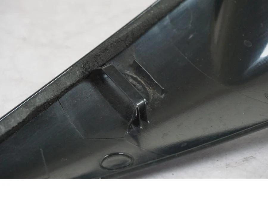 Boční panel Suzuki