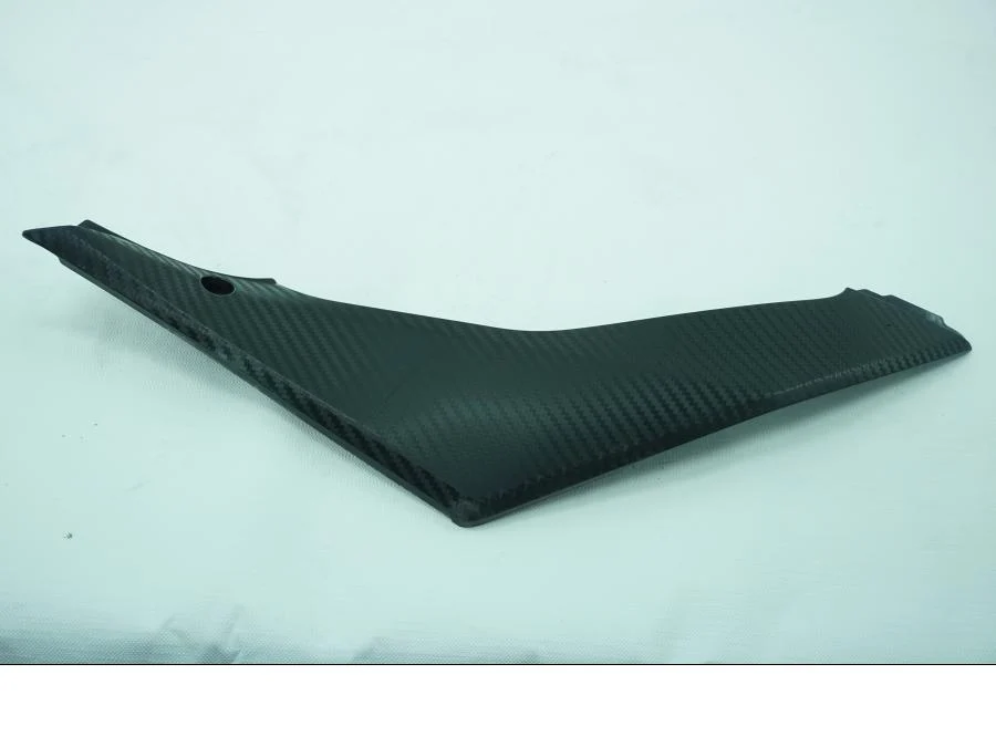 Boční panel Suzuki