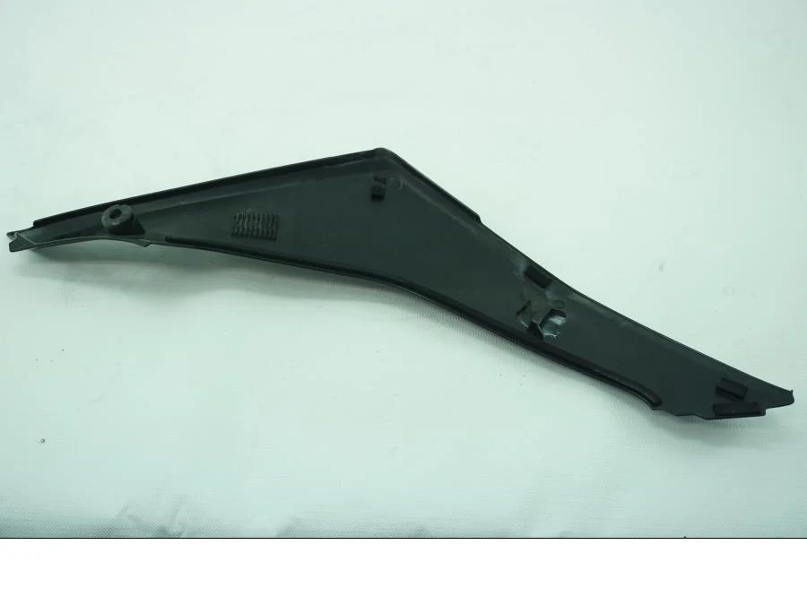 Boční panel Suzuki