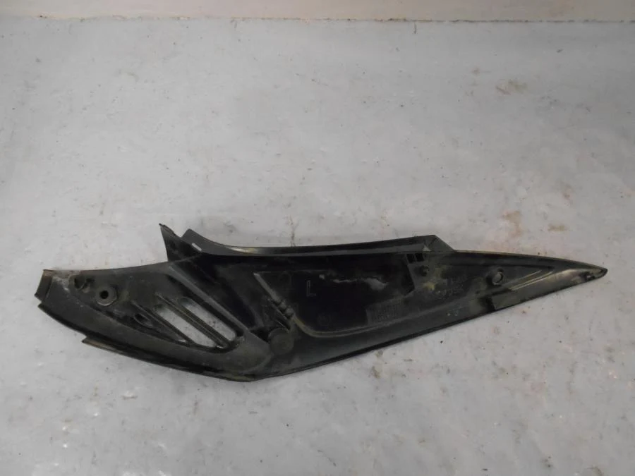 Boční panel Suzuki