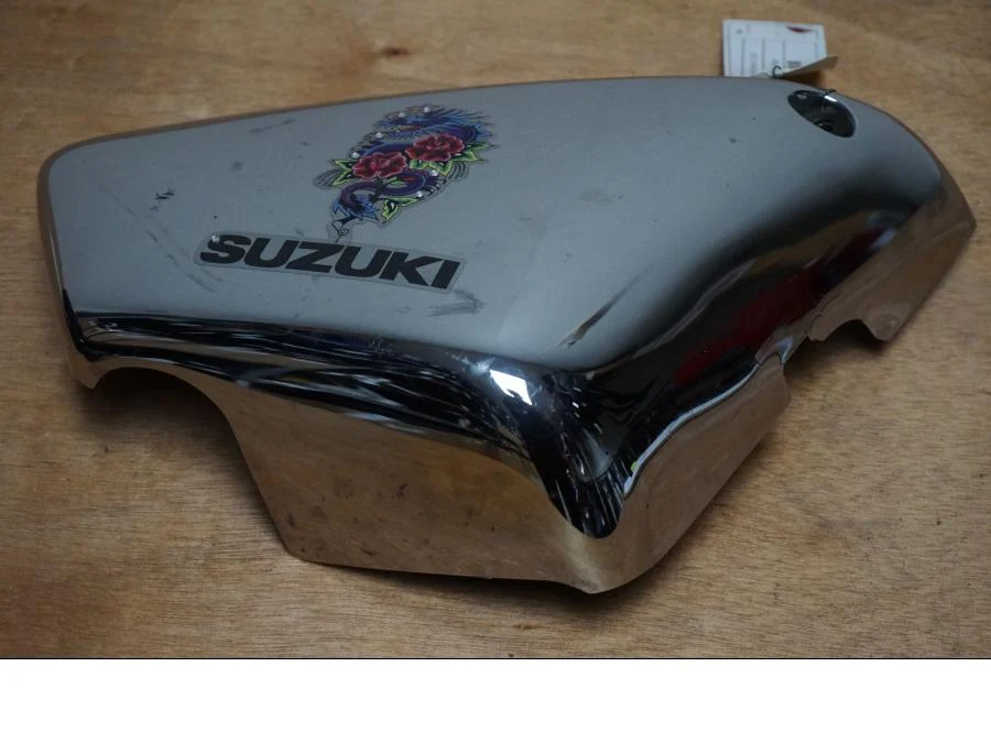 Boční panel Suzuki