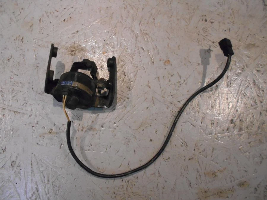 dekompresní solenoid Suzuki