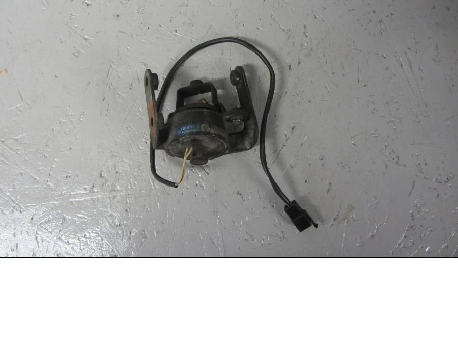 dekompresní solenoid Suzuki