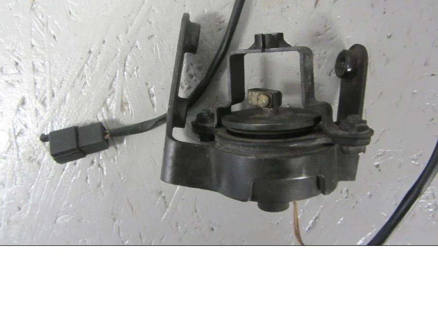 dekompresní solenoid Suzuki