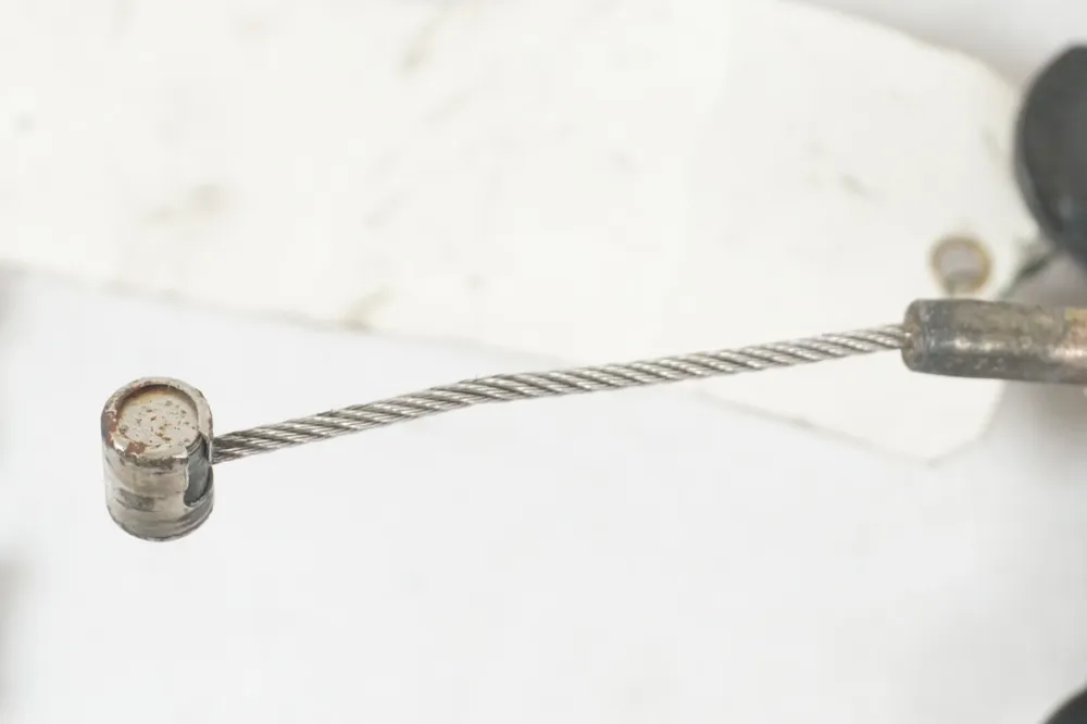 dekompresní solenoid Suzuki