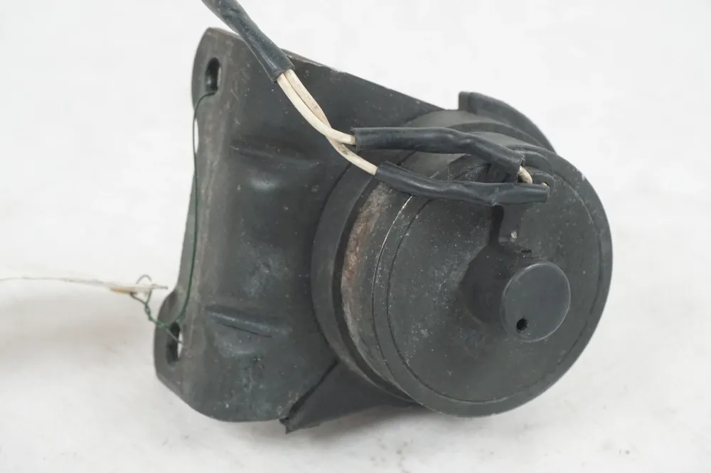 dekompresní solenoid Suzuki