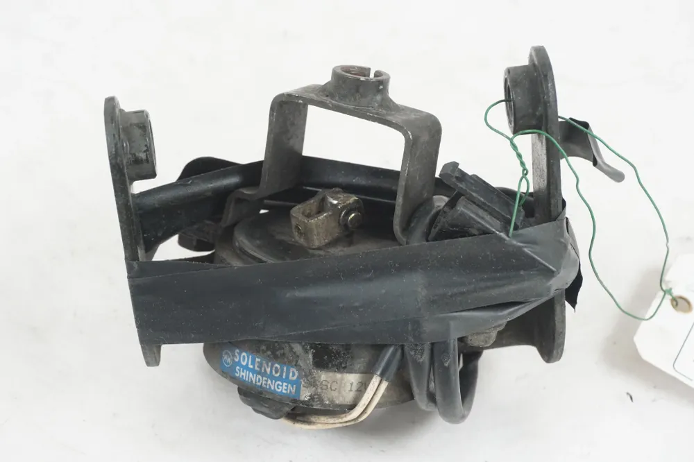 Elektromagnetický ventil dekomprese Suzuki