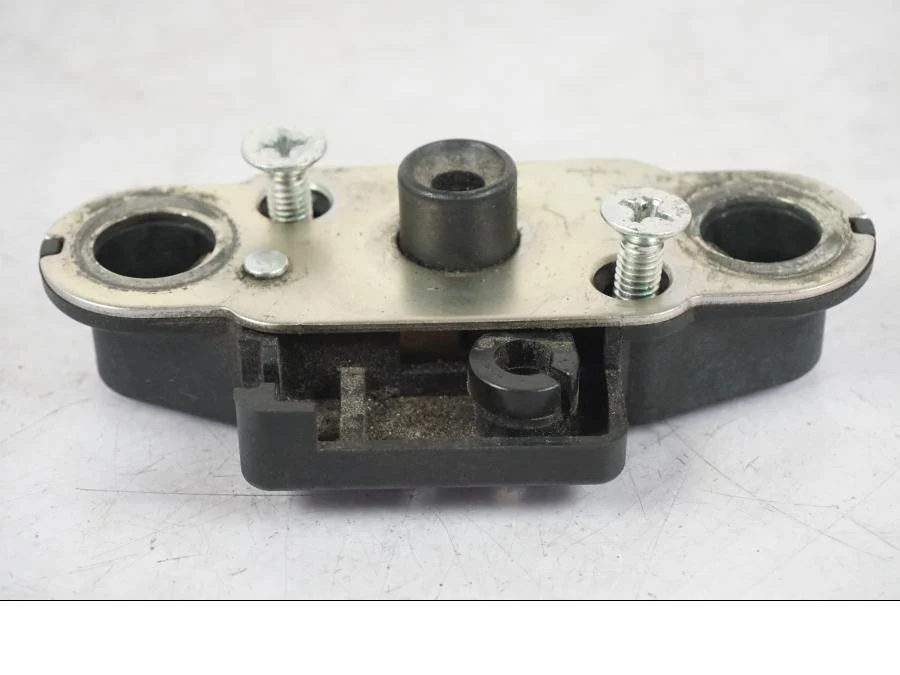 Mechanismus zámku sedla Suzuki