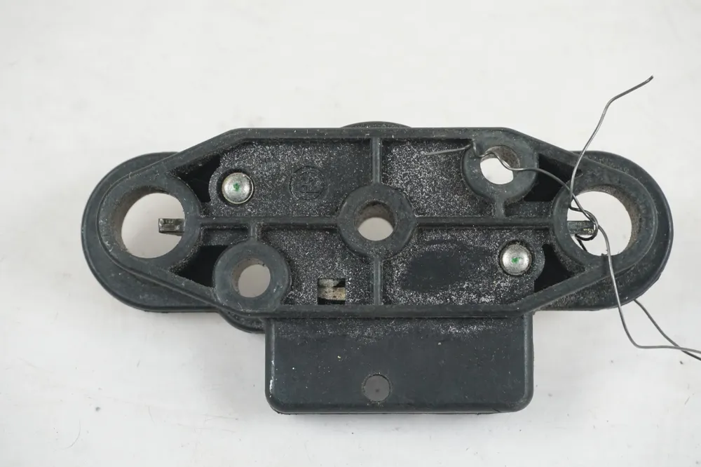 Mechanismus zámku sedla Suzuki