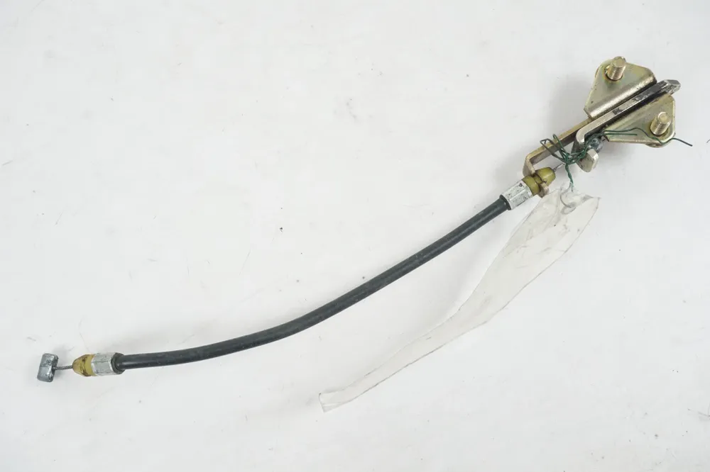 Mechanismus zámku sedla Suzuki