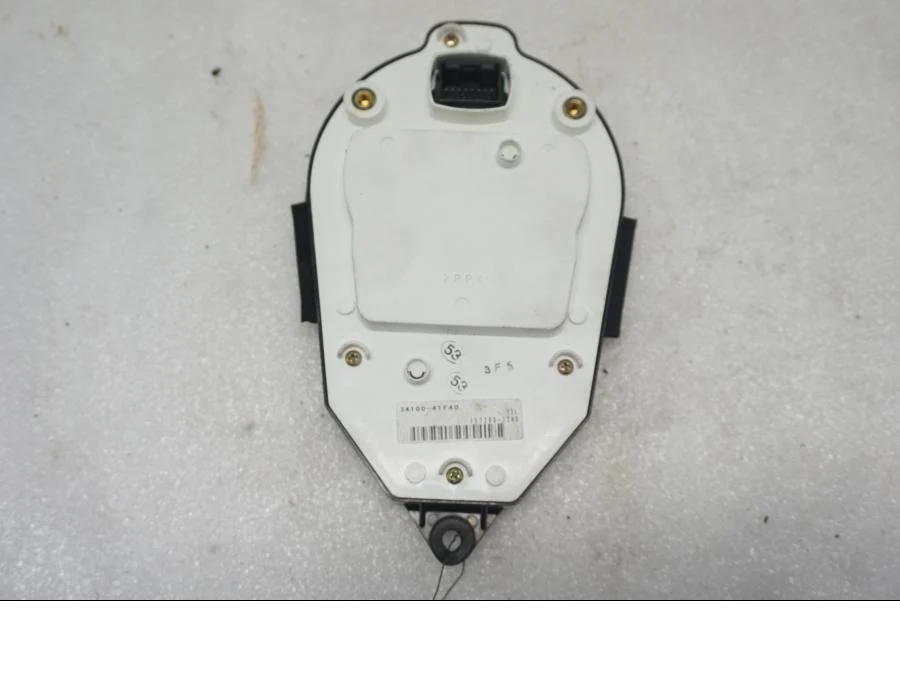 přístrojový panel Suzuki