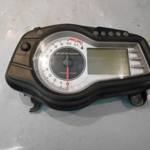 Přístrojový panel Suzuki
