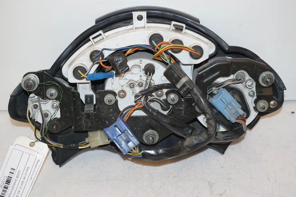 Přístrojový panel Suzuki