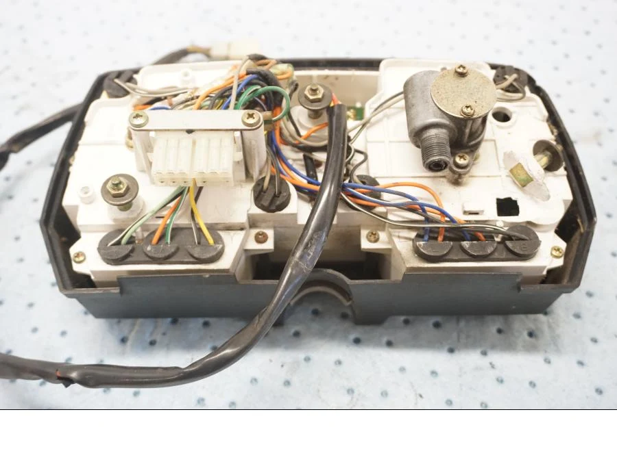 Přístrojový panel Suzuki