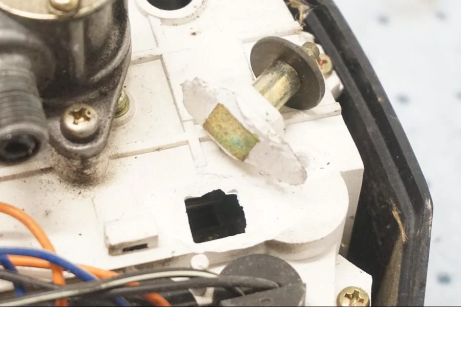 Přístrojový panel Suzuki