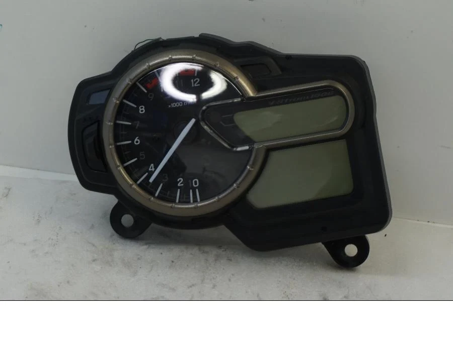Přístrojový panel Suzuki