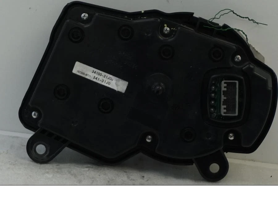 Přístrojový panel Suzuki