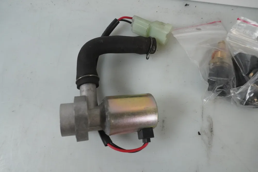 snímač airboxu Suzuki