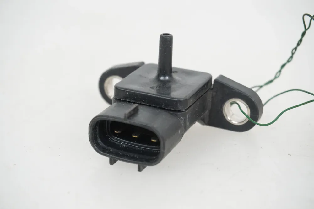 snímač airboxu Suzuki