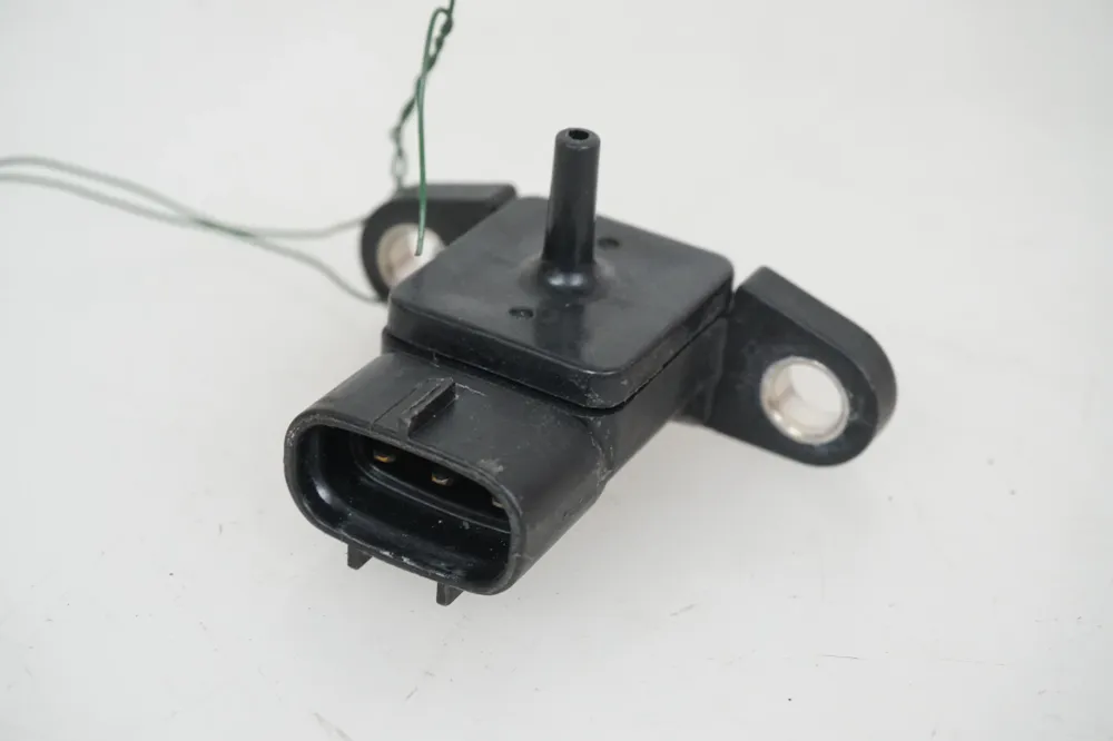 snímač airboxu Suzuki
