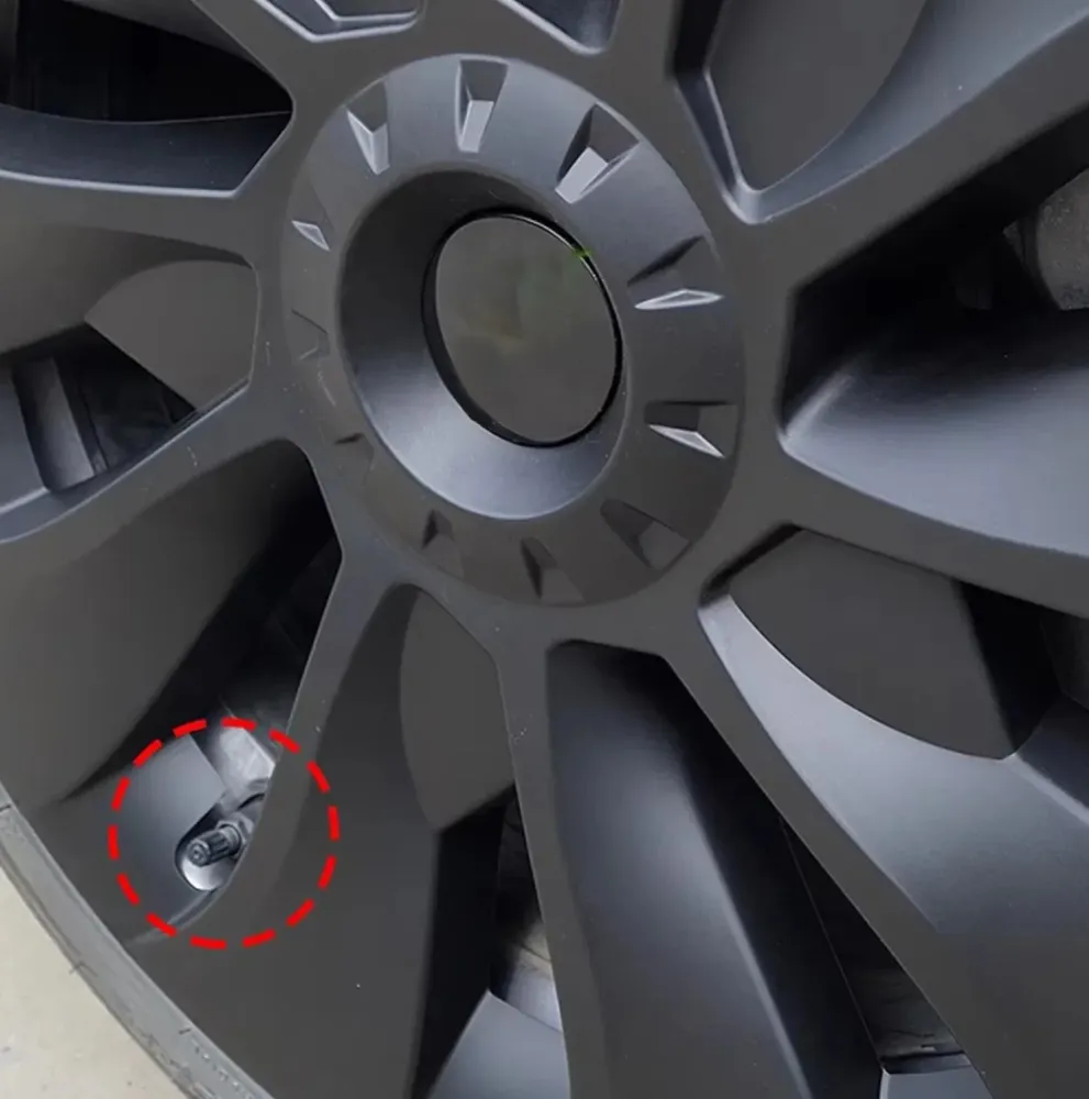 Tesla Model 3 18" UNIQUE S23 Performance - šedá metalická