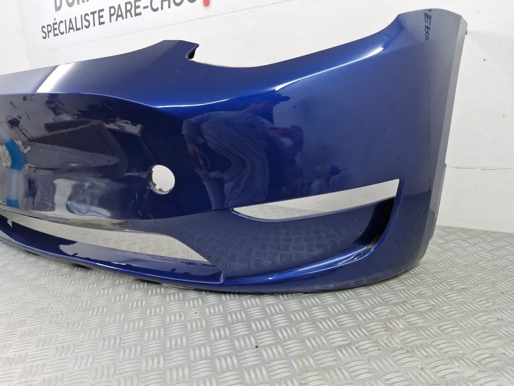 Přední nárazník Tesla Model Y použitý