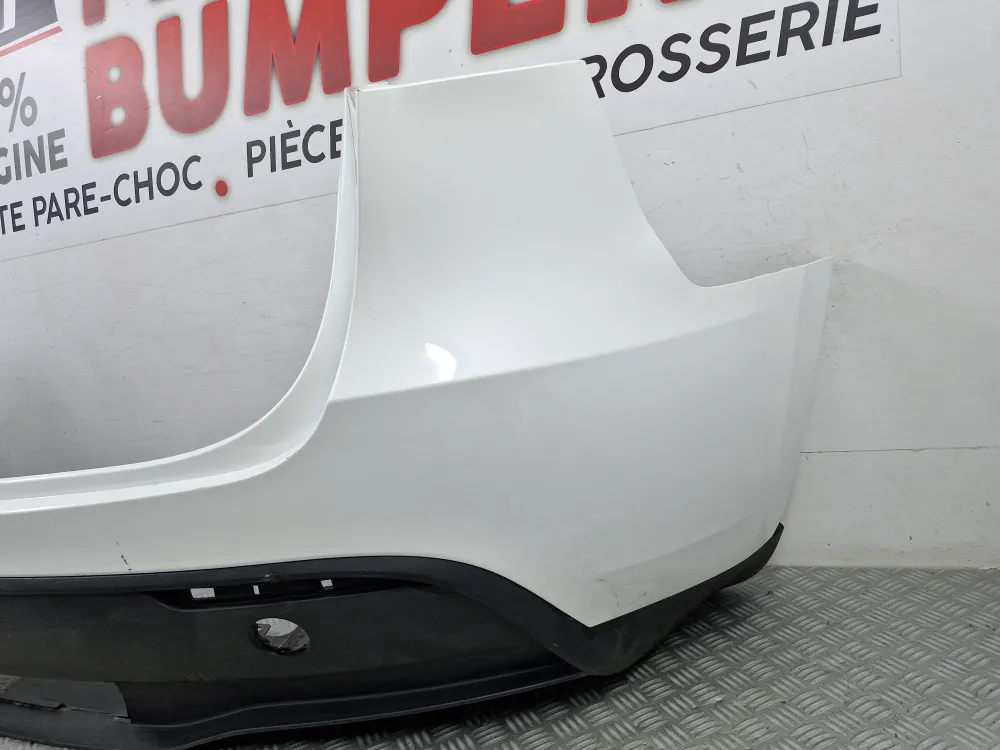 Zadní nárazník Tesla Model Y použitý