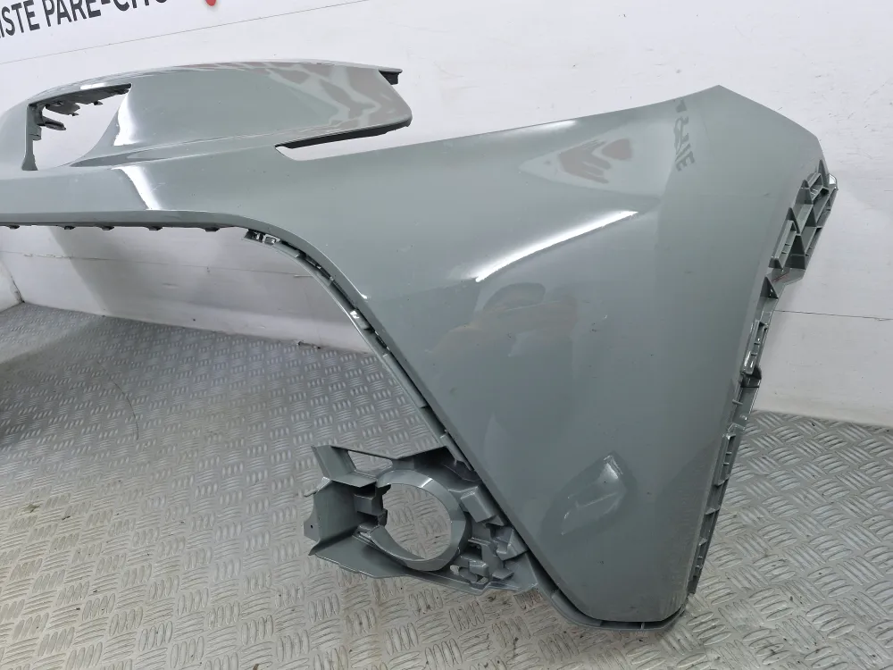 Přední nárazník pro Toyota Aygo X Originální použitý díl