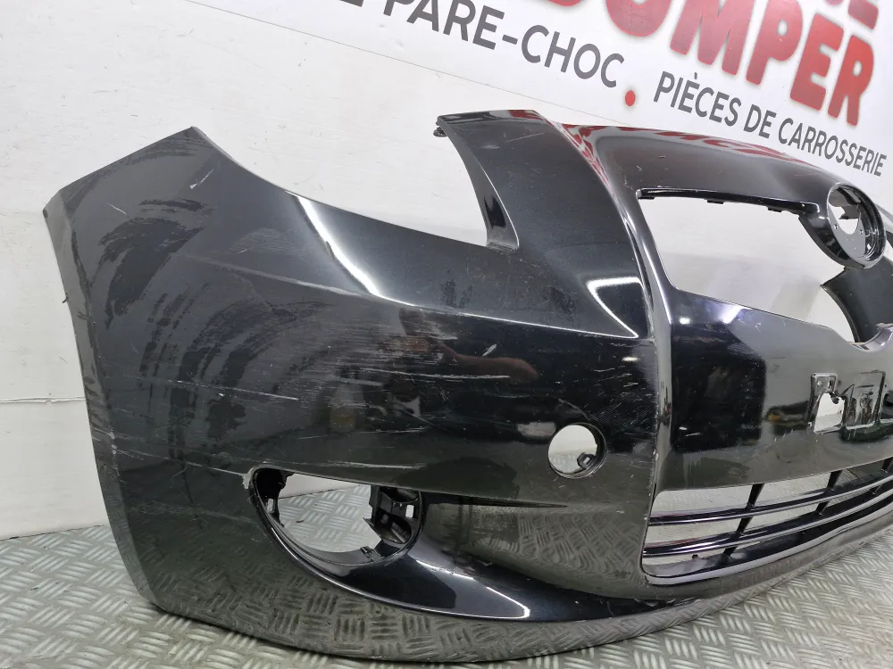 Použitý přední nárazník Toyota Yaris II fáze 1