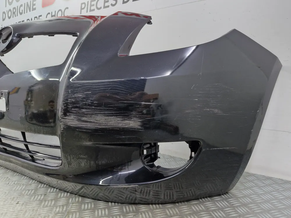 Použitý přední nárazník Toyota Yaris II fáze 1