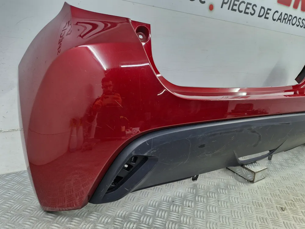 Zadní nárazník Toyota Yaris 4 / Mazda 2 (4)