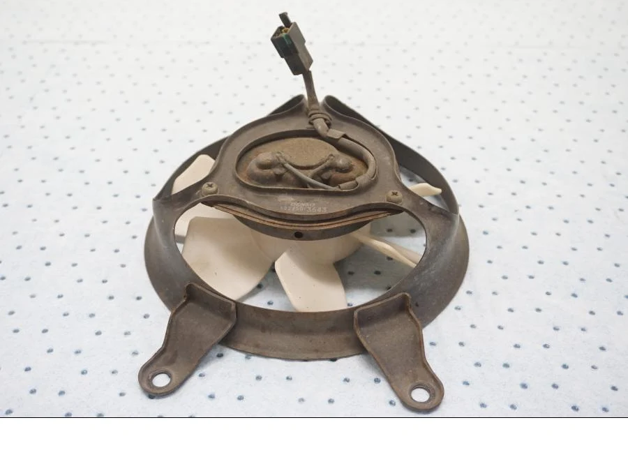 chladičový ventilátor Triumph