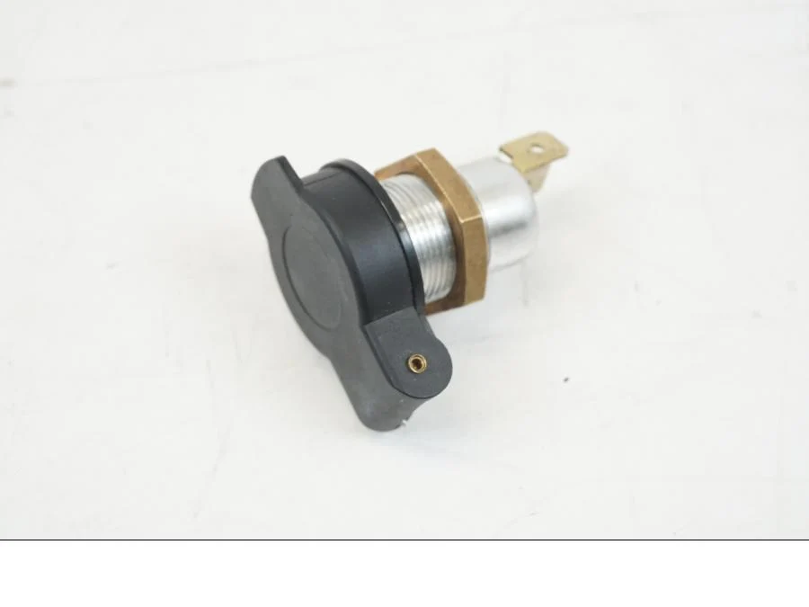 Elektrická zásuvka 12 V Triumph