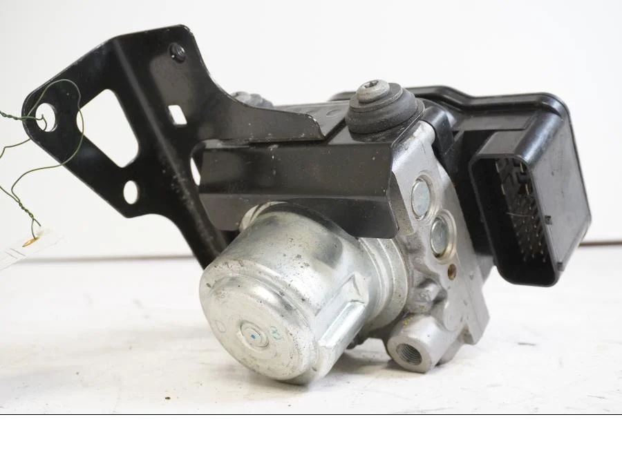 Modulátor ABS Triumph