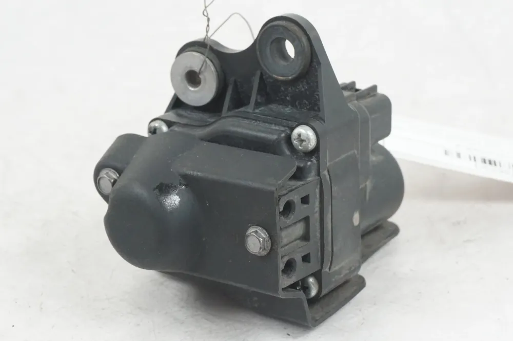 motor klapky výfuku Triumph