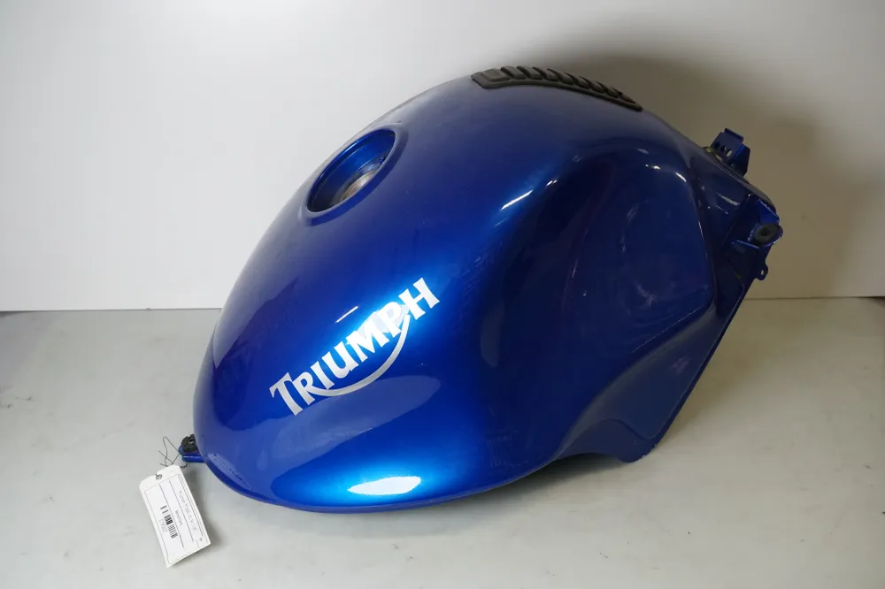 palivová nádrž Triumph