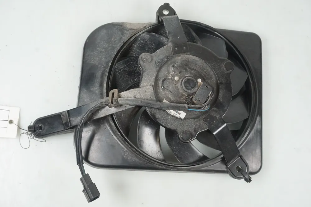 ventilátor chladiče Triumph