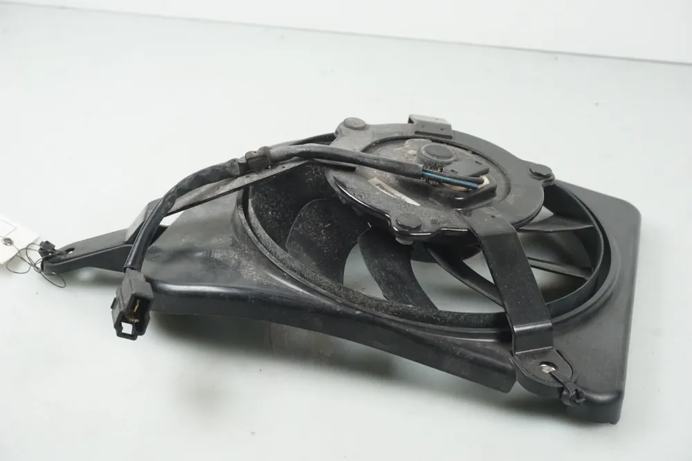 ventilátor chladiče Triumph