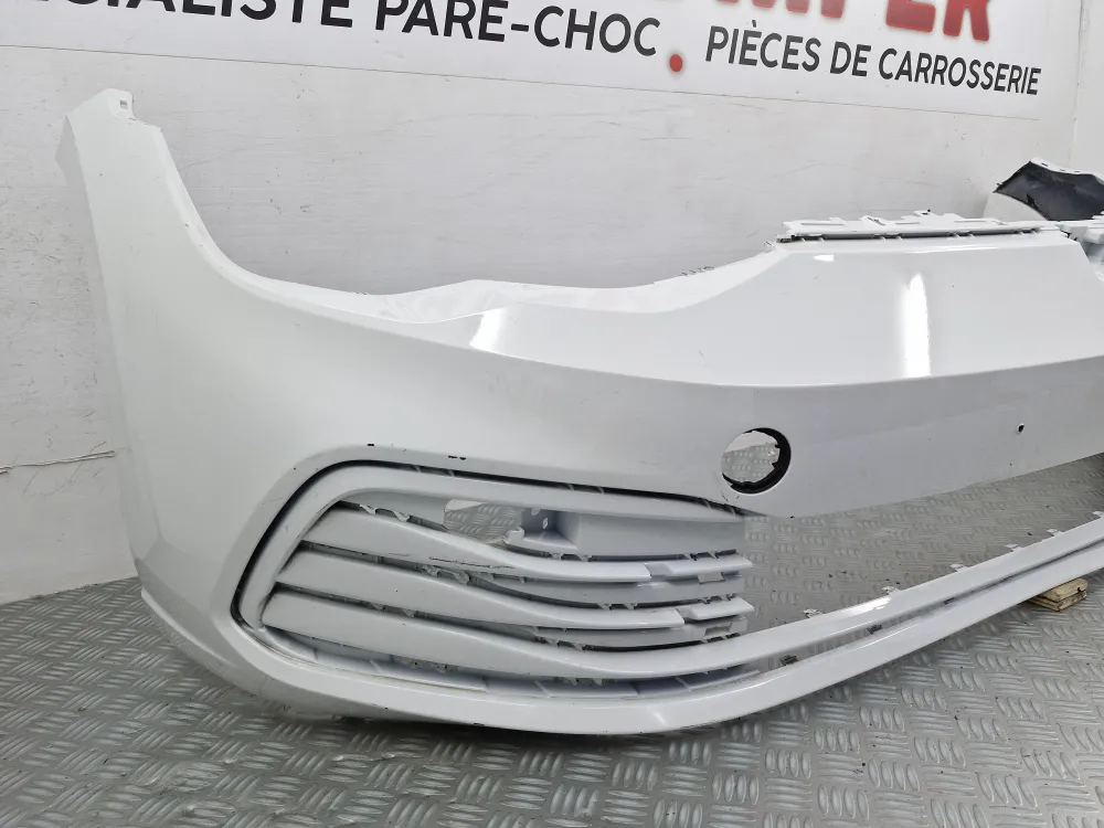 Přední nárazník Volkswagen Golf 8 2019+ — Originální použitý díl výrobce